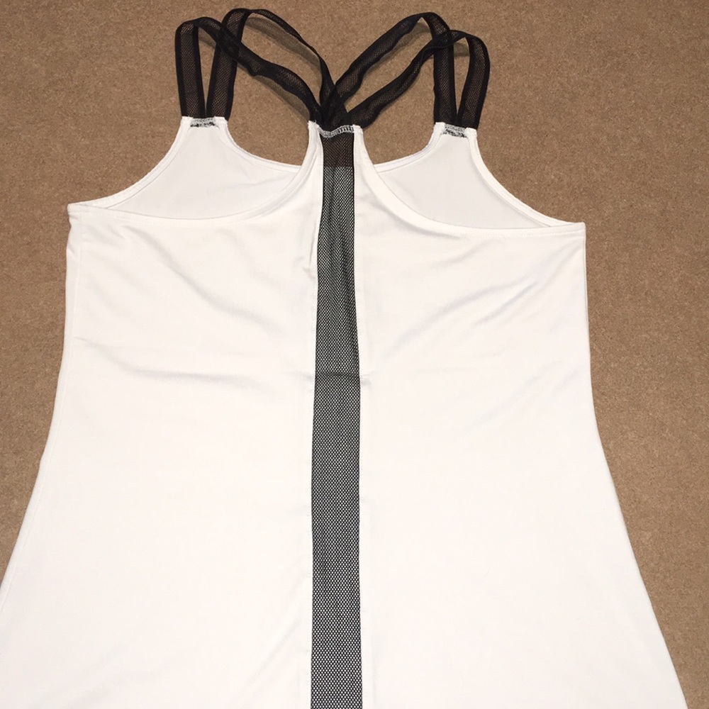Fabletics tank - Picture 2 of 4